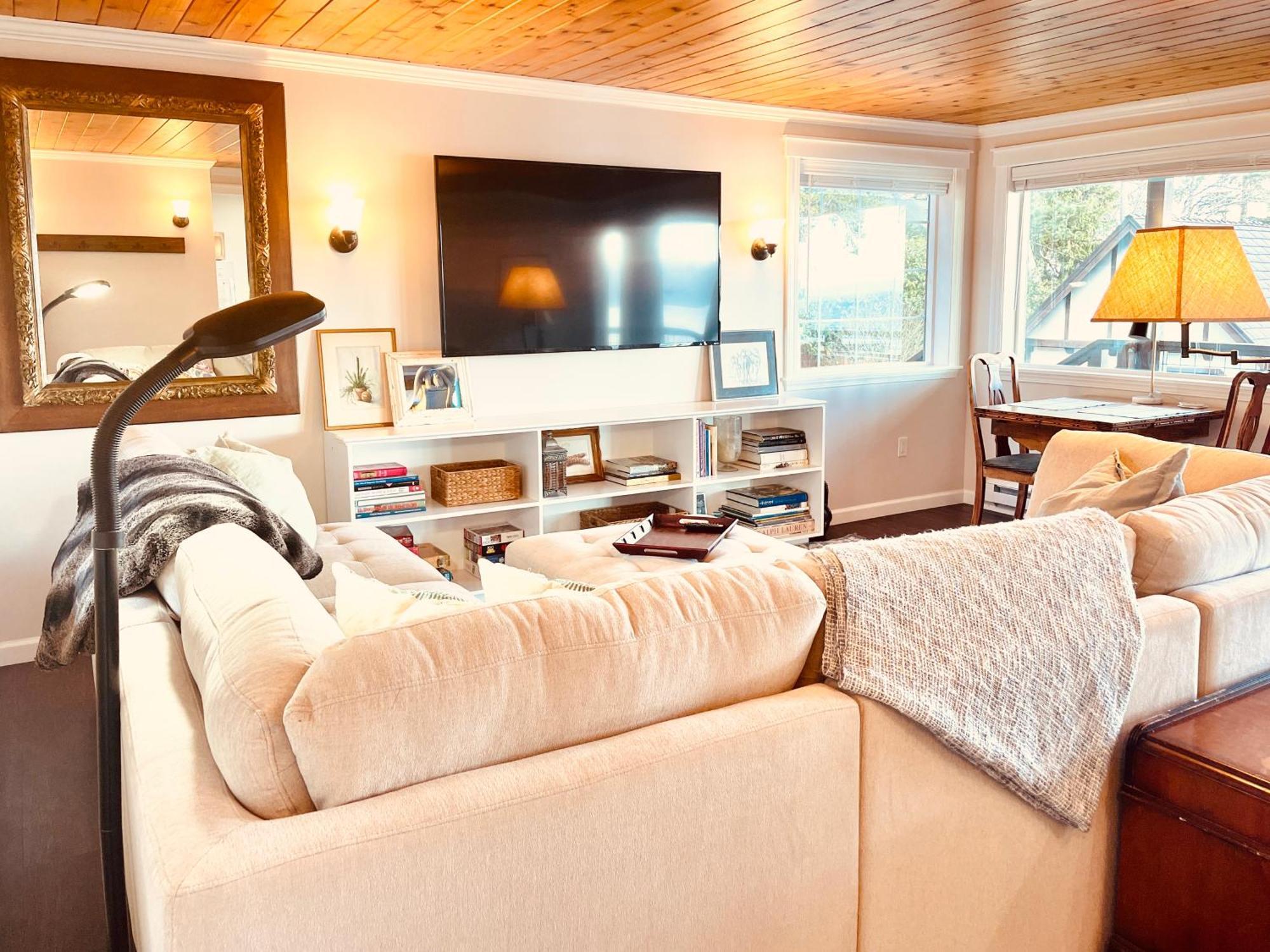 Puget Sound Chic Romantic Cottage With Private Beach Access & Gated Entry Port Ludlow Eksteriør billede